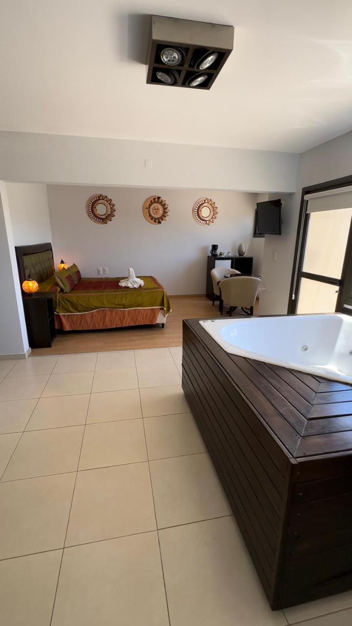 Complejo Riro Namaste Hotel San Antonio de Arredondo Bagian luar foto